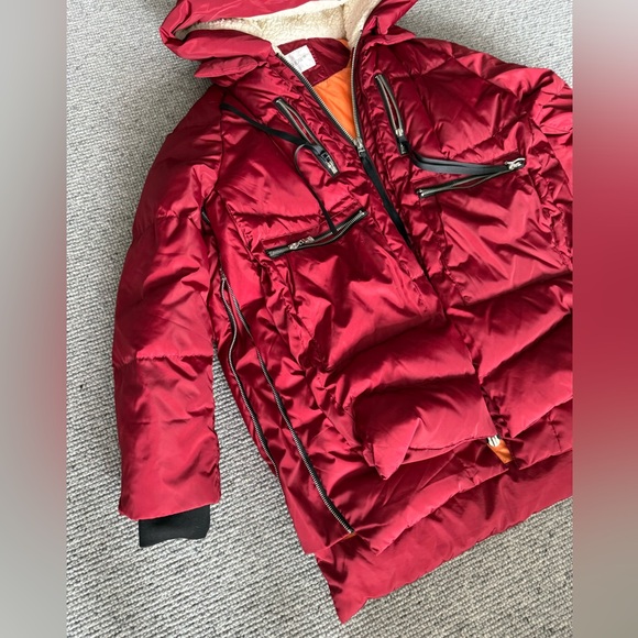 Fadshow "the Amazon Coat" Red Puffer Coat Jacket M Hooded - Picture 5 of 9